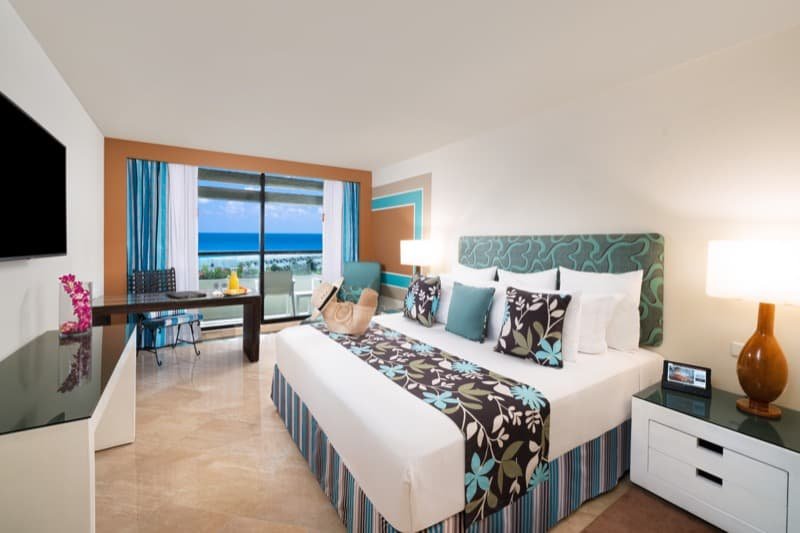 Sian Ka'an Standard Room in hotel The Pyramid at Grand Oasis