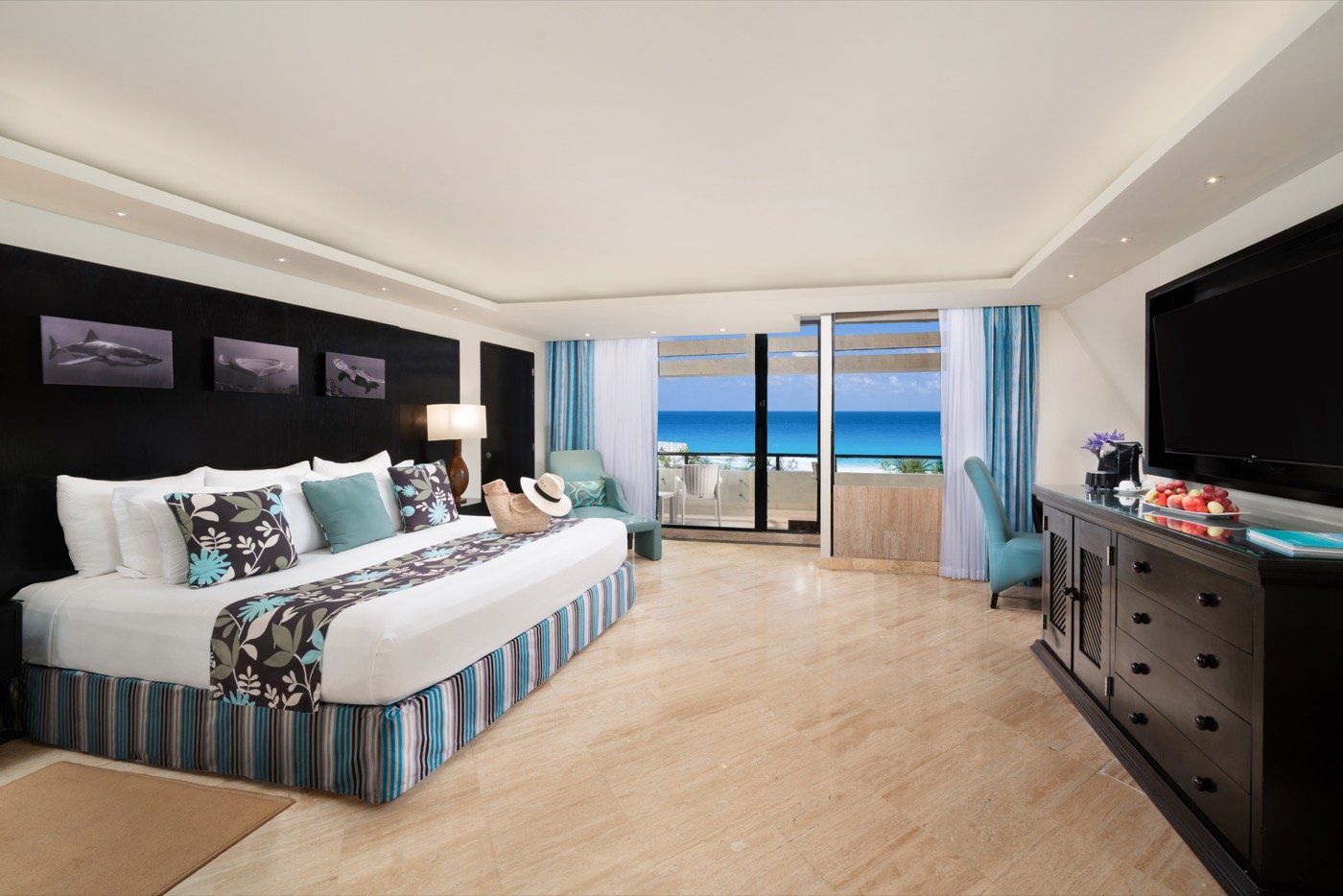 Terrace in Master Suite with jacuzzi and beautiful view in hotel The Pyramid at Grand Oasis